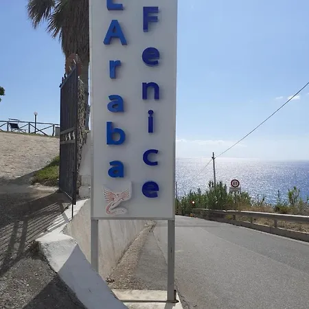 Araba Fenice Тропея