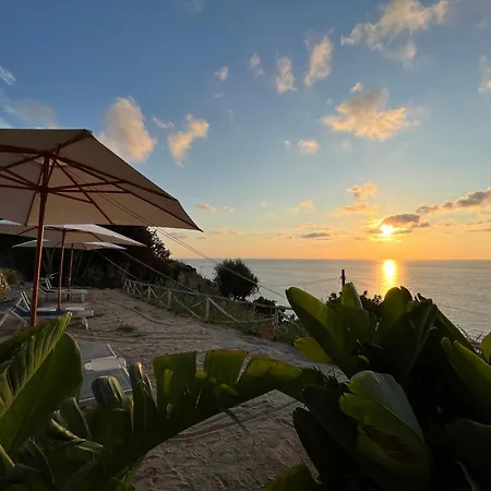 Апарт-отель Araba Fenice Тропея