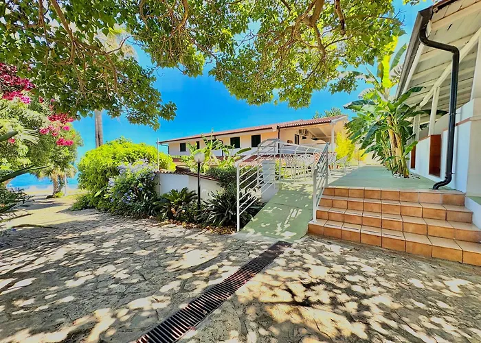 Araba Fenice Ξενοδοχείο με διαμερίσματα *