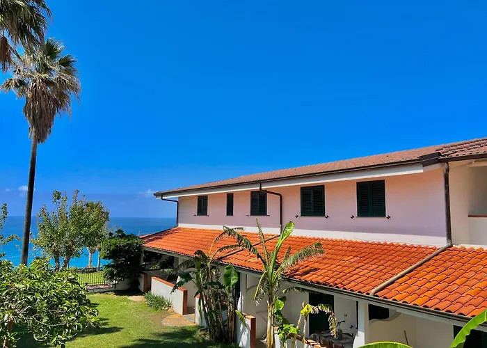 Araba Fenice Aparthotel Tropea